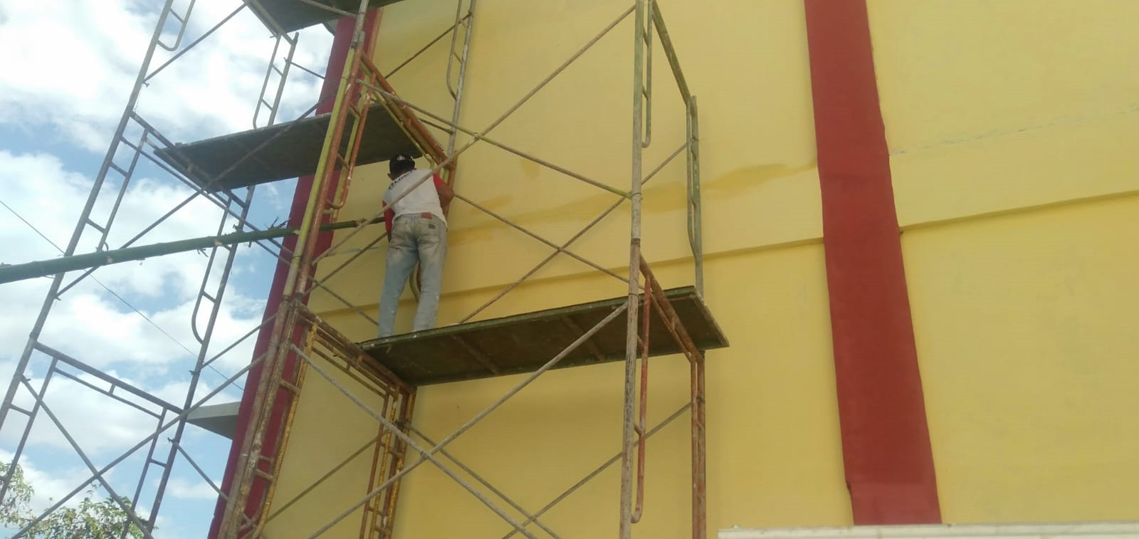 Koramil 1315-01/Telaga Lanjutkan Rehabilitasi SMK PPN Gorontalo Untuk Mewujudkan Fasilitas Belajar Nyaman Bagi Seluruh Siswa